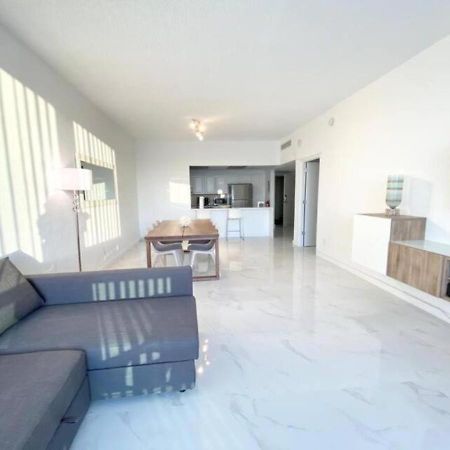 Zen Vacation Rentals Modern Penthouse Across Ocean Miami Beach Exterior foto