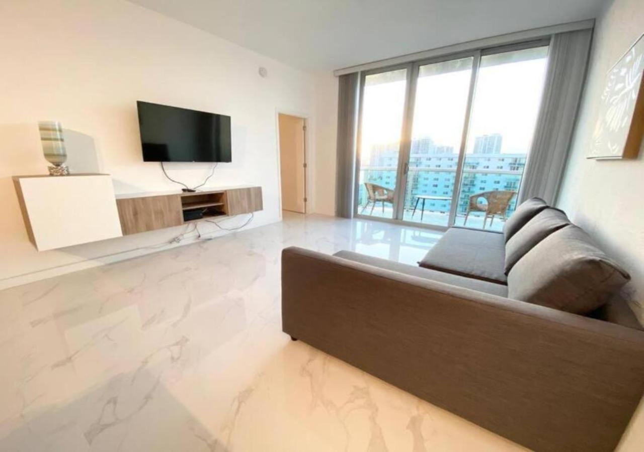 Zen Vacation Rentals Modern Penthouse Across Ocean Miami Beach Exterior foto