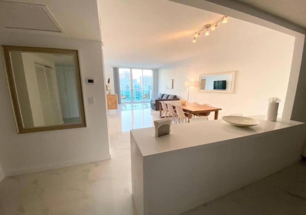 Zen Vacation Rentals Modern Penthouse Across Ocean Miami Beach Exterior foto