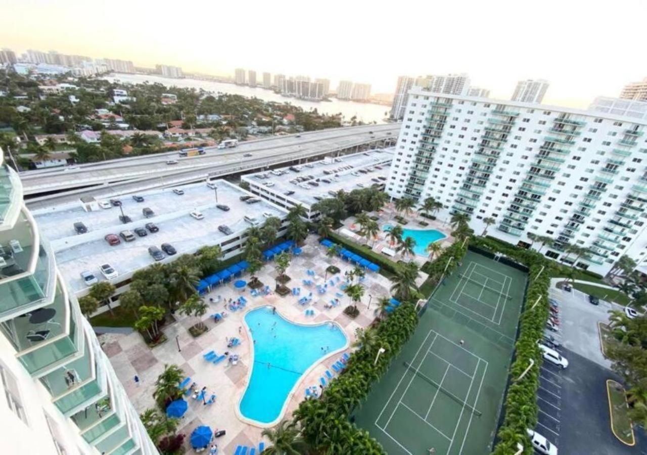 Zen Vacation Rentals Modern Penthouse Across Ocean Miami Beach Exterior foto