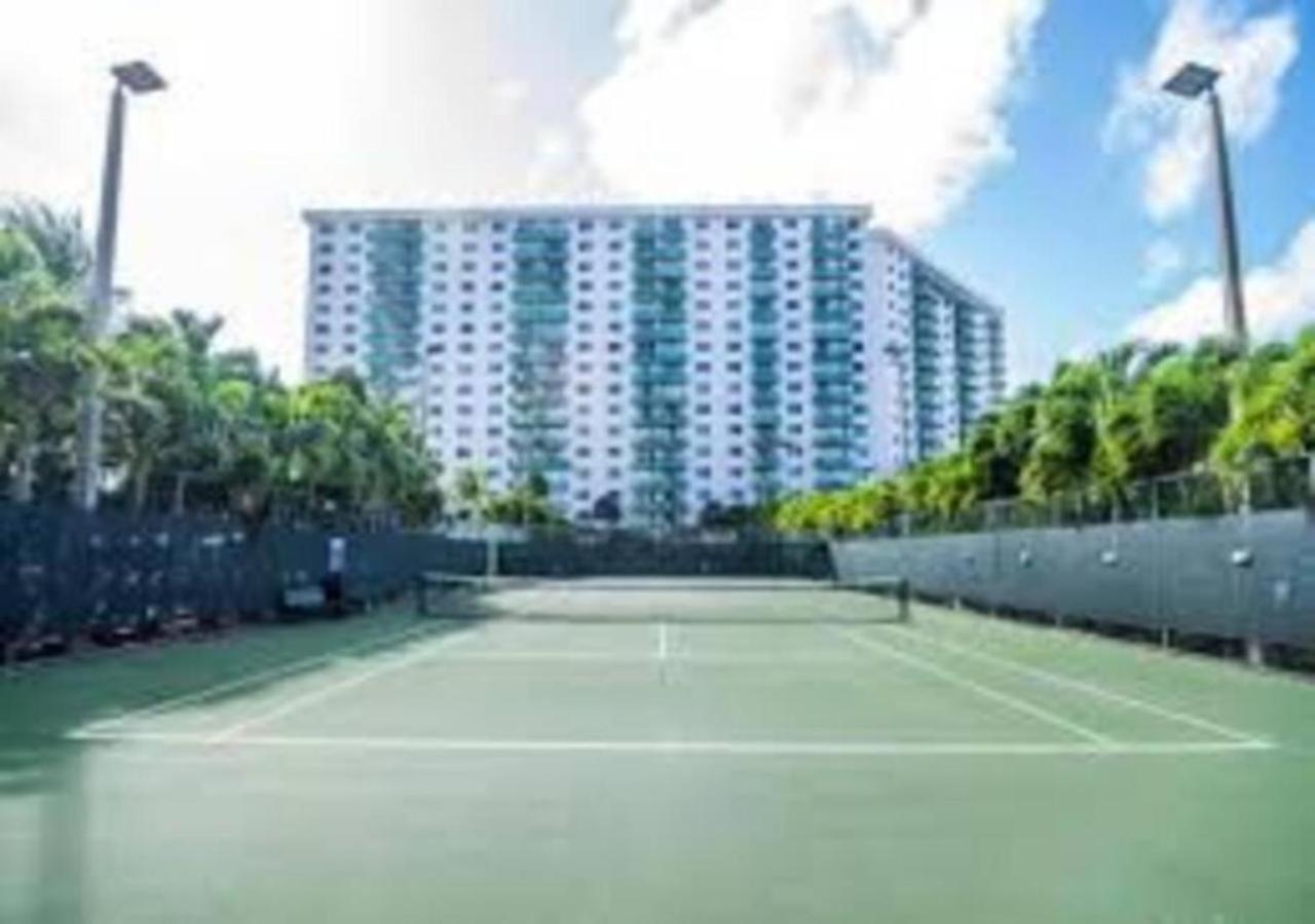 Zen Vacation Rentals Modern Penthouse Across Ocean Miami Beach Exterior foto