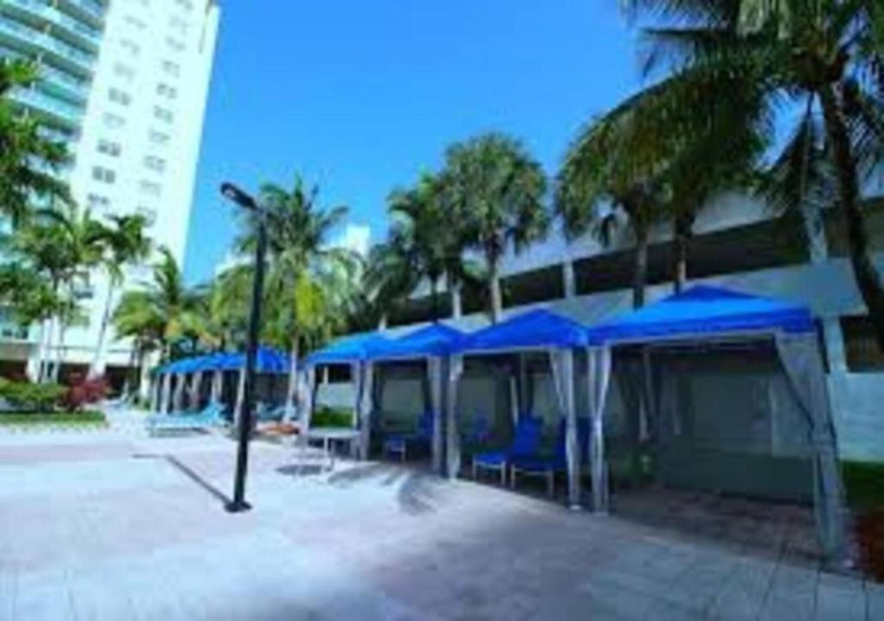 Zen Vacation Rentals Modern Penthouse Across Ocean Miami Beach Exterior foto