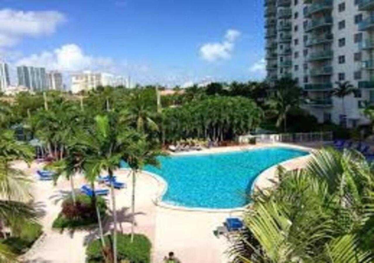 Zen Vacation Rentals Modern Penthouse Across Ocean Miami Beach Exterior foto