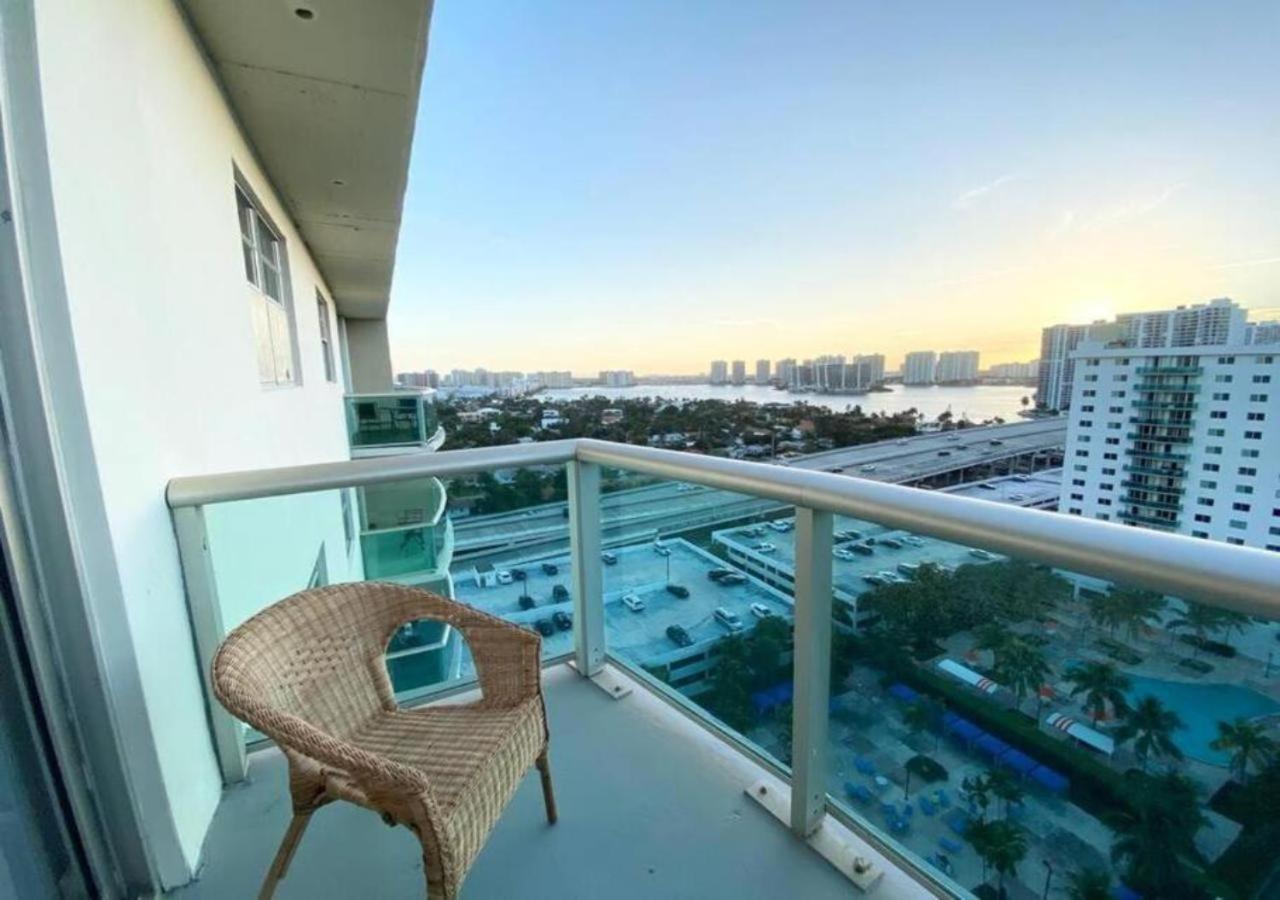 Zen Vacation Rentals Modern Penthouse Across Ocean Miami Beach Exterior foto